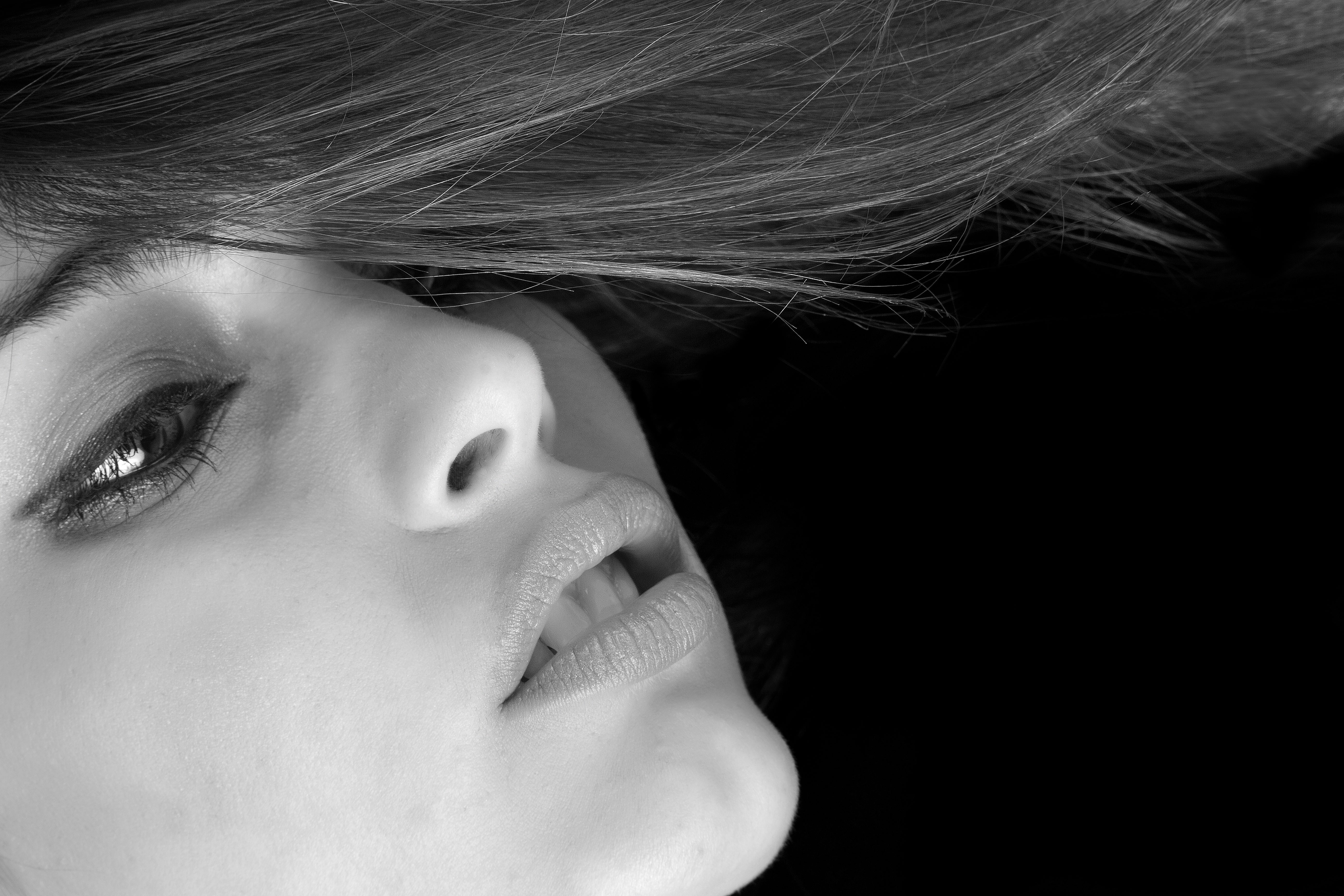 Why Does My Hair Smell Sour? Coming Clean about Smelly Hair Syndrome