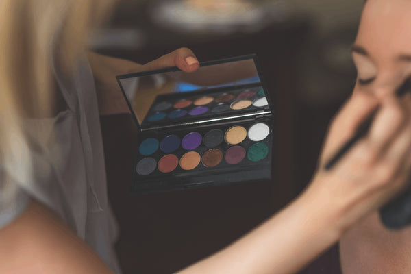 Follow these 8 Natural Makeup Application Tips